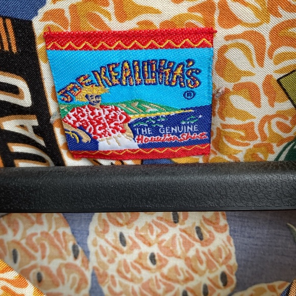 🍍Sale🍍Vintage men’s Hawaiian shirt - Picture 2 of 6